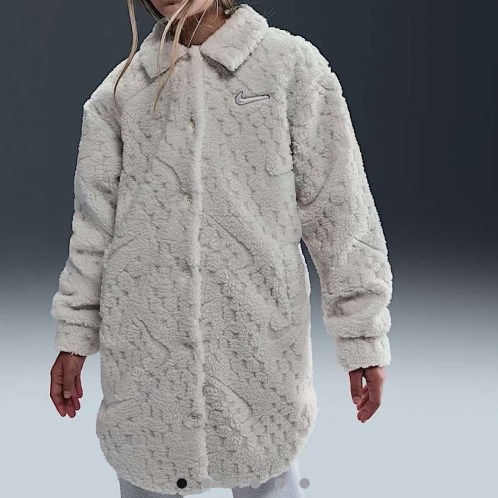 Nike Kids Fleece Button Down Jacket Cream Sherpa Loose Fit HV0402-047 M